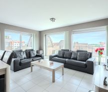 Appartement d'angle lumineux avec de grandes terrasses à vendre dans un emplacement privilégié !
