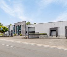 Entrepôt (1 800 m²) à louer dans la zone industrielle de Webbekom