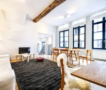 Grand Place : Furnished 1 bedroom apartment with terrace.