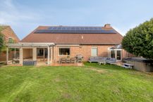Instapklare villa te koop op een rustige ligging in Harelbeke!