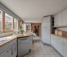 Karaktervol huis te koop in centrum Bachte-Maria-Leerne