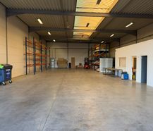 Magazijn te huur in Regina Wautersweg, Roeselare