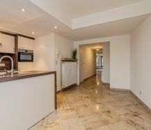 Three-bedroom apartment (125 m²) with roof terrace (82 m²)