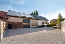 Nieuwbouwhuis met loods en weide te koop in Westvleteren