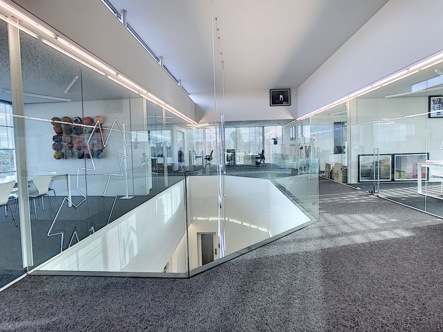 Instapklaar kantoor van ca. 21 m² in BC 3koningen Torhout