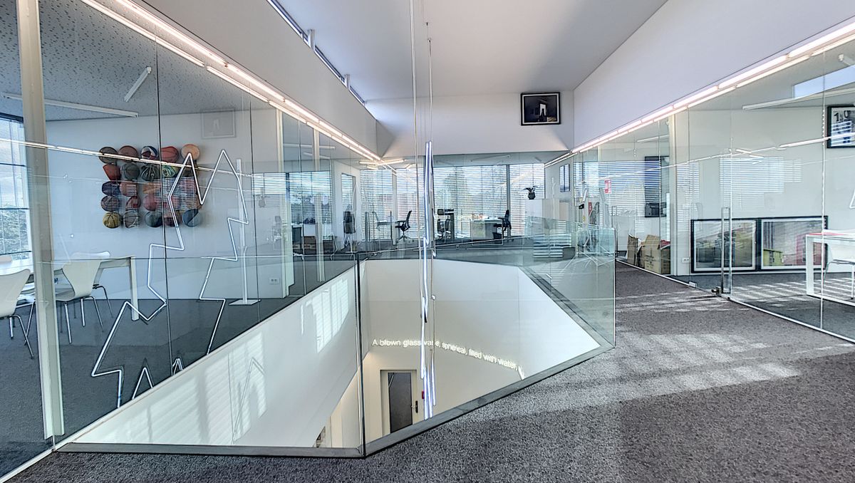 Instapklaar kantoor van ca. 21 m² in BC 3koningen Torhout