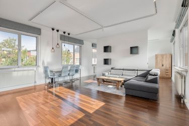 Vernieuwde loft te koop in Mechelen met terras