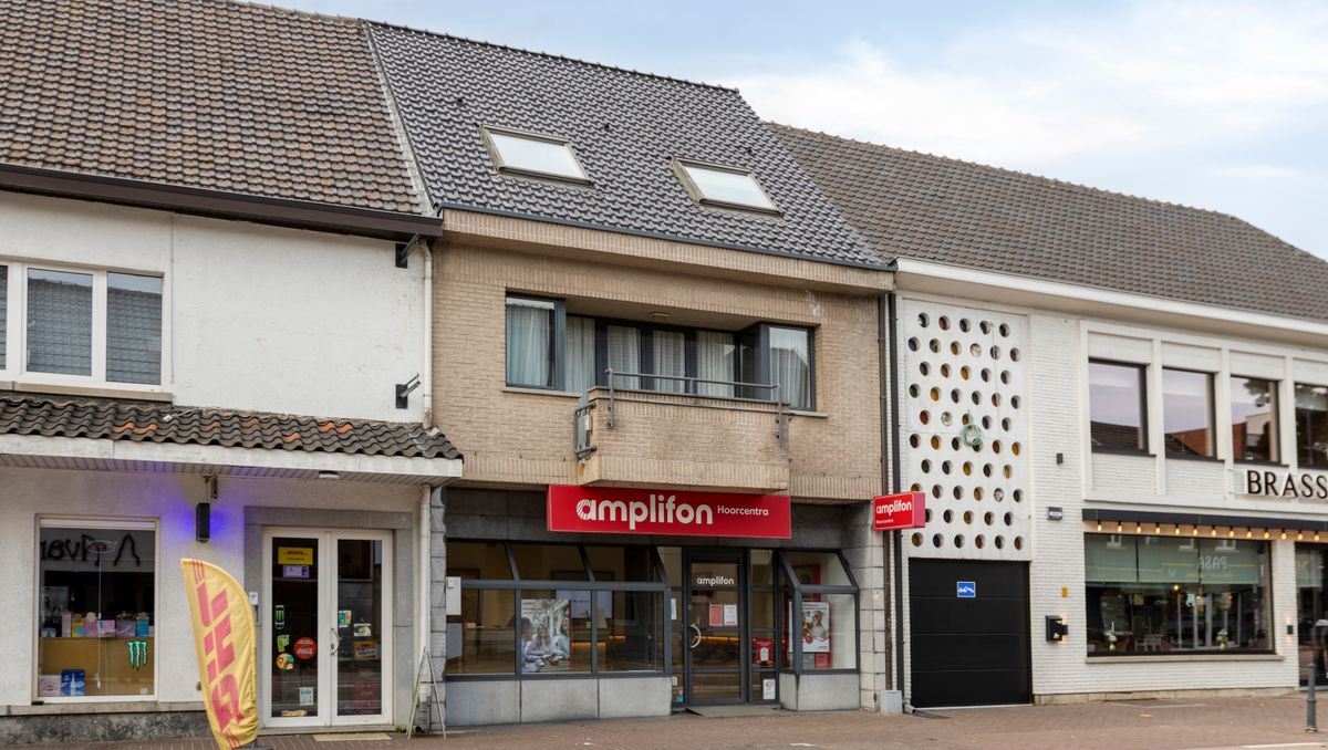 Immobilier d'investissement : immeuble commercial + appartement triplex