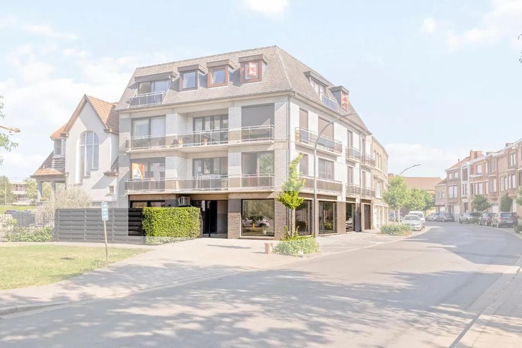 Handelspand te koop op interessante locatie in Kortrijk