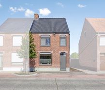 Lichtrijk en opgefrist huis te koop in Zedelgem