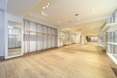 Spacious commercial ground floor for rent in the heart of De Panne