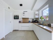 Nieuwbouw met 2 kamers en garagebox op toplocatie in Aalter