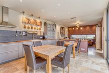 Gerenoveerd huis met wellness te koop in Zottegem