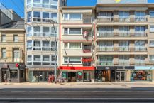 Gerenoveerd 2 slaapkamer appartement op topligging!