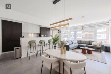 Gerenoveerd 2 slaapkamer appartement op topligging!