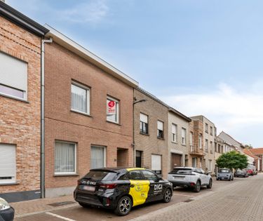 Ruim huis te koop met 6 slaapkamers in Blankenberge centrum