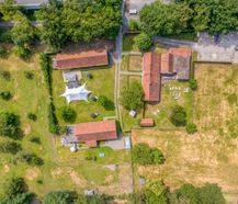 Idyllische hoeve met twee afzonderlijke vakantieverblijven te Beernem