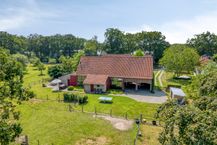 Idyllische hoeve met twee afzonderlijke vakantieverblijven te Beernem