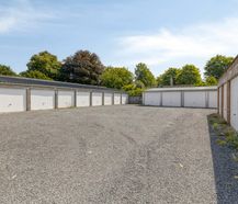 Garagebox te koop gelegen vlakbij het centrum te De Panne.