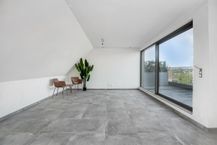 Ruim appartement te koop in Ieper met twee kamers en terras
