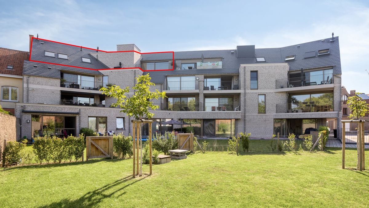 Ruim appartement te koop in Ieper met twee kamers en terras