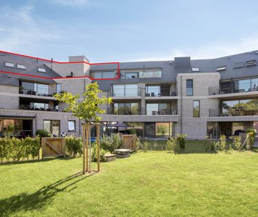 Ruim appartement te koop in Ieper met twee kamers en terras