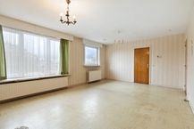 Te renoveren appartement op 4de verdieping te Deurne-zuid!