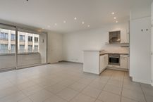 Gerenoveerd 1-slaapkamer appartement te koop in centrum Kortrijk