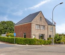 Ruime woning met grote tuin te koop in Brecht!