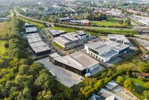 Bureaux récemment construits (269 m²) avec entrepôt (660 m²) à louer dans un emplacement privilégié à Aarschot