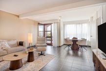 Mooi appartement met 2 slpks en garage, te Kalmthout!.