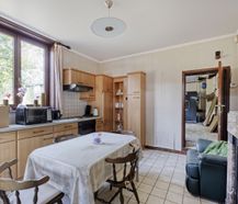 Ruime woning op 13a60ca met ontwikkelingspotentieel in Riemst