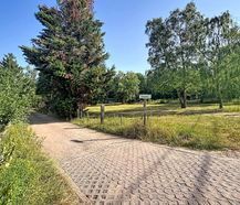 Rustig gelegen grond (ca. 1.010 m²) te koop in Wuustwezel
