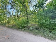 Rustig gelegen grond (ca. 1.010 m²) te koop in Wuustwezel