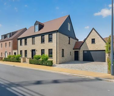 Prachtige villa met 5 slaapkamers te koop in Knokke-Heist