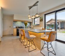 Huis te koop met luxueus privé saunacomplex en zwembad