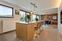 Huis te koop met luxueus privé saunacomplex en zwembad