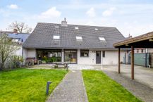 Huis te koop met luxueus privé saunacomplex en zwembad