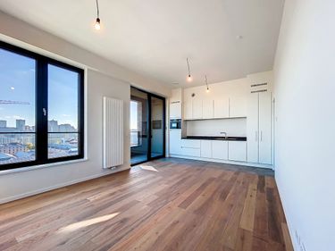 Brussels - Beautiful one bedroom apartment+terrace (12floor)