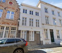 Charmant huis te koop in stadscentrum van Brugge