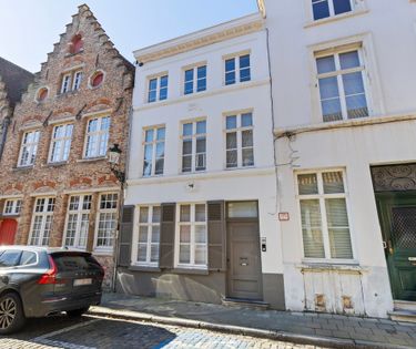 Charmant huis te koop in stadscentrum van Brugge