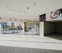 Handelspand van ca. 240 m² te huur in Kortrijk