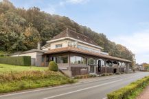 Restaurant/Feestzaal met mogelijkheden:een parel in het hart van het Heuvelland