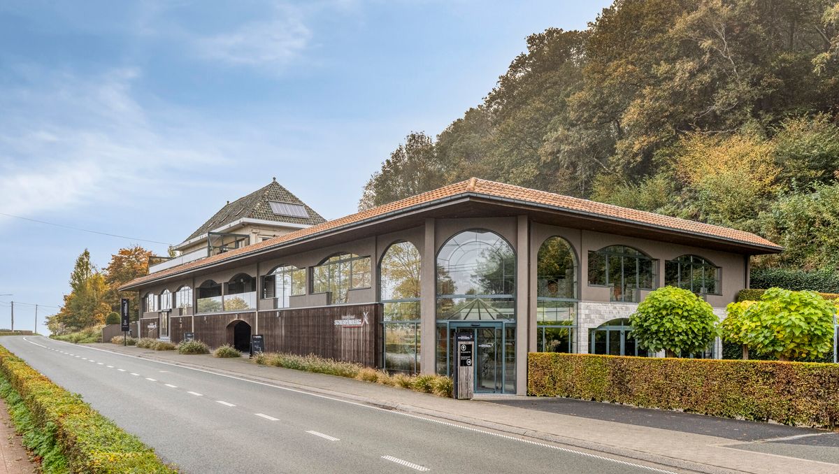 Restaurant/Feestzaal met mogelijkheden:een parel in het hart van het Heuvelland