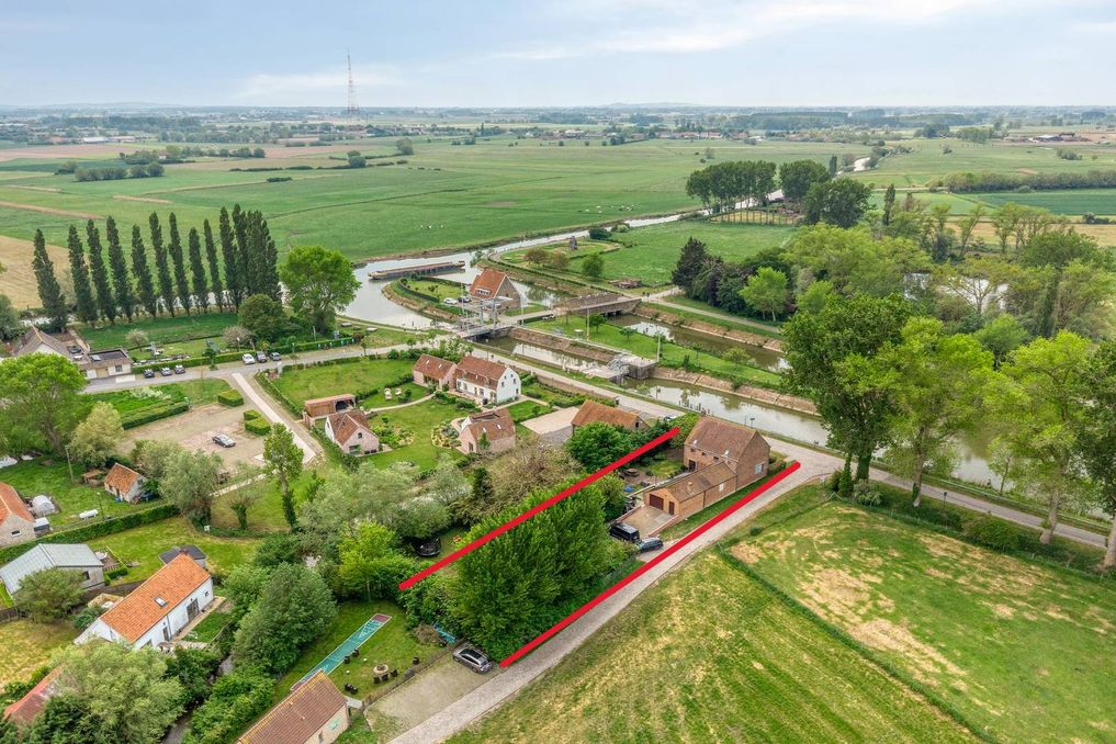 Landelijke woning op 1.305m² aan de Fintele (Lo-Reninge).