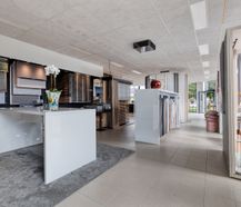 Handelspand (ca. 284 m²) met appartement te koop Merelbeke