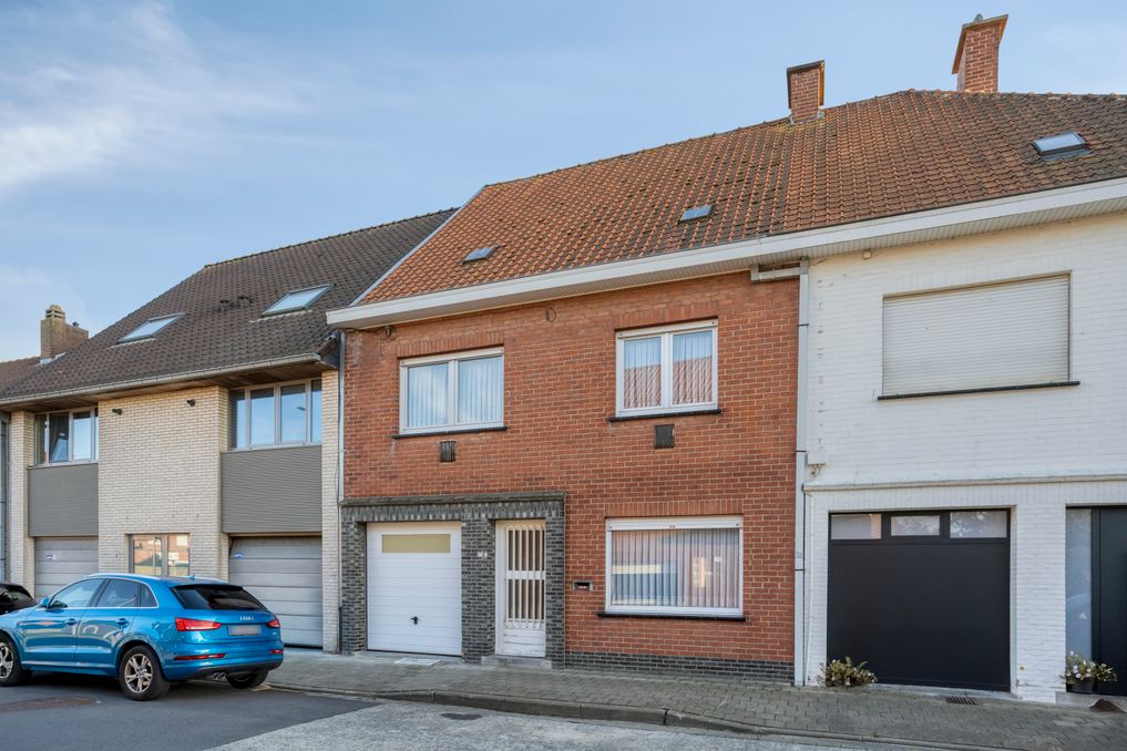 Ruim huis met potentieel centraal te Roeselare!