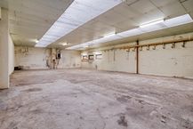 Te Huur: Praktische Loods / Magazijn van 175 m²