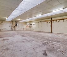 Te Huur: Praktische Loods / Magazijn van 175 m²