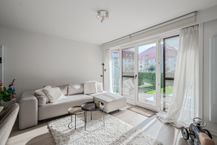 Prachtig gerenoveerd appartement te koop op rustig domein!